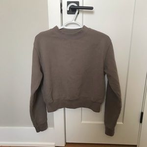 Aritzia TNA shrunken sweatshirt